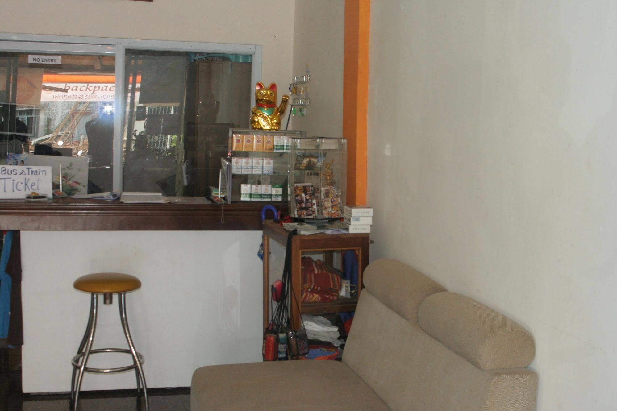 Orange Backpacker Hostel Vientiane Exterior photo